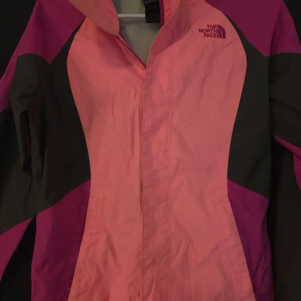 THE NORTH FACE Girls BRIGHT magenta PINK Black 3 in 1 WINTER JACKET Coat SIZE L - Picture 2 of 9